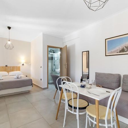 Dionysia Rooms Lefkada City Екстер'єр фото