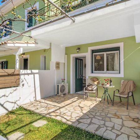 Dionysia Rooms Lefkada City Екстер'єр фото