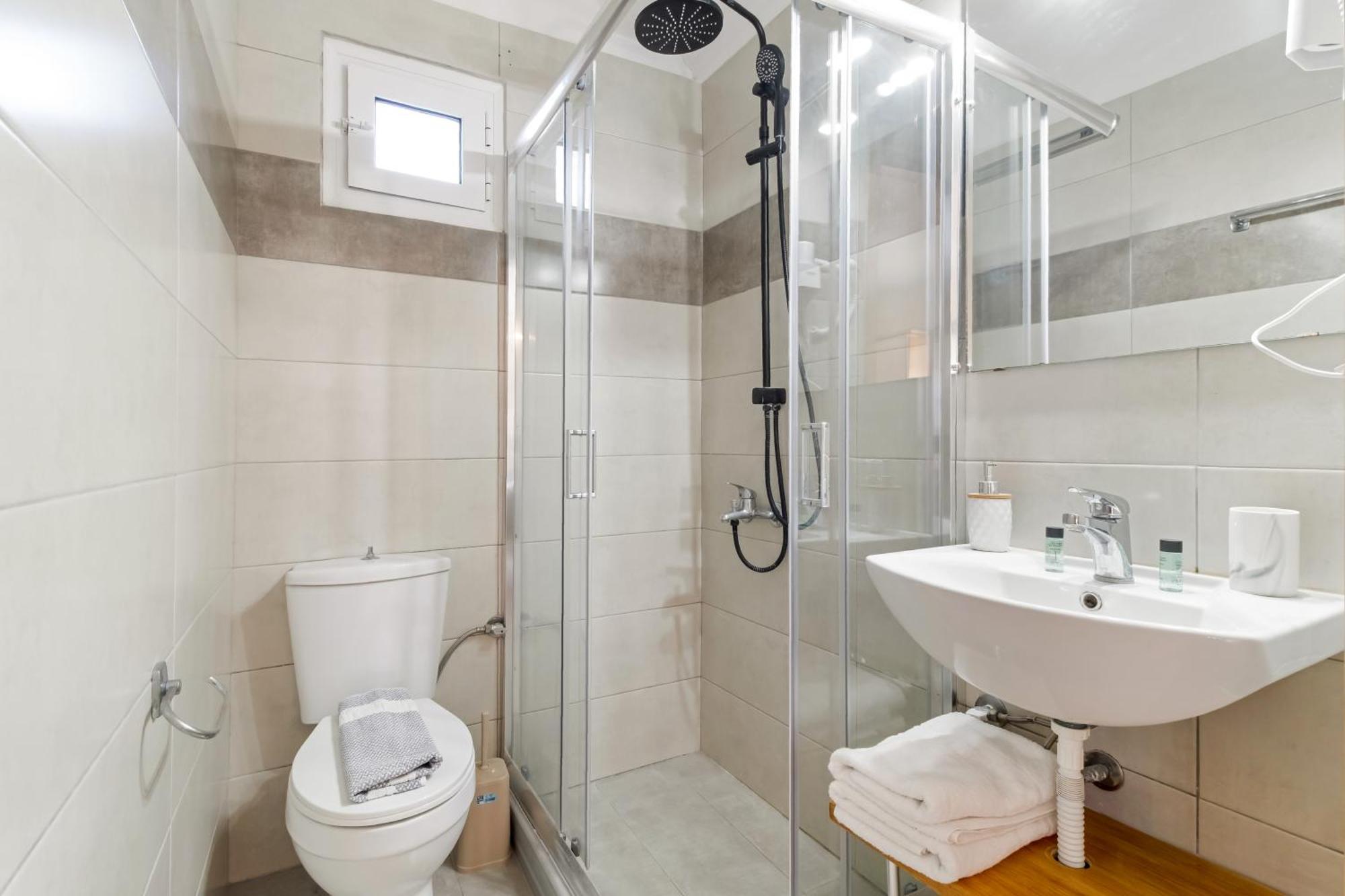 Dionysia Rooms Lefkada City Екстер'єр фото