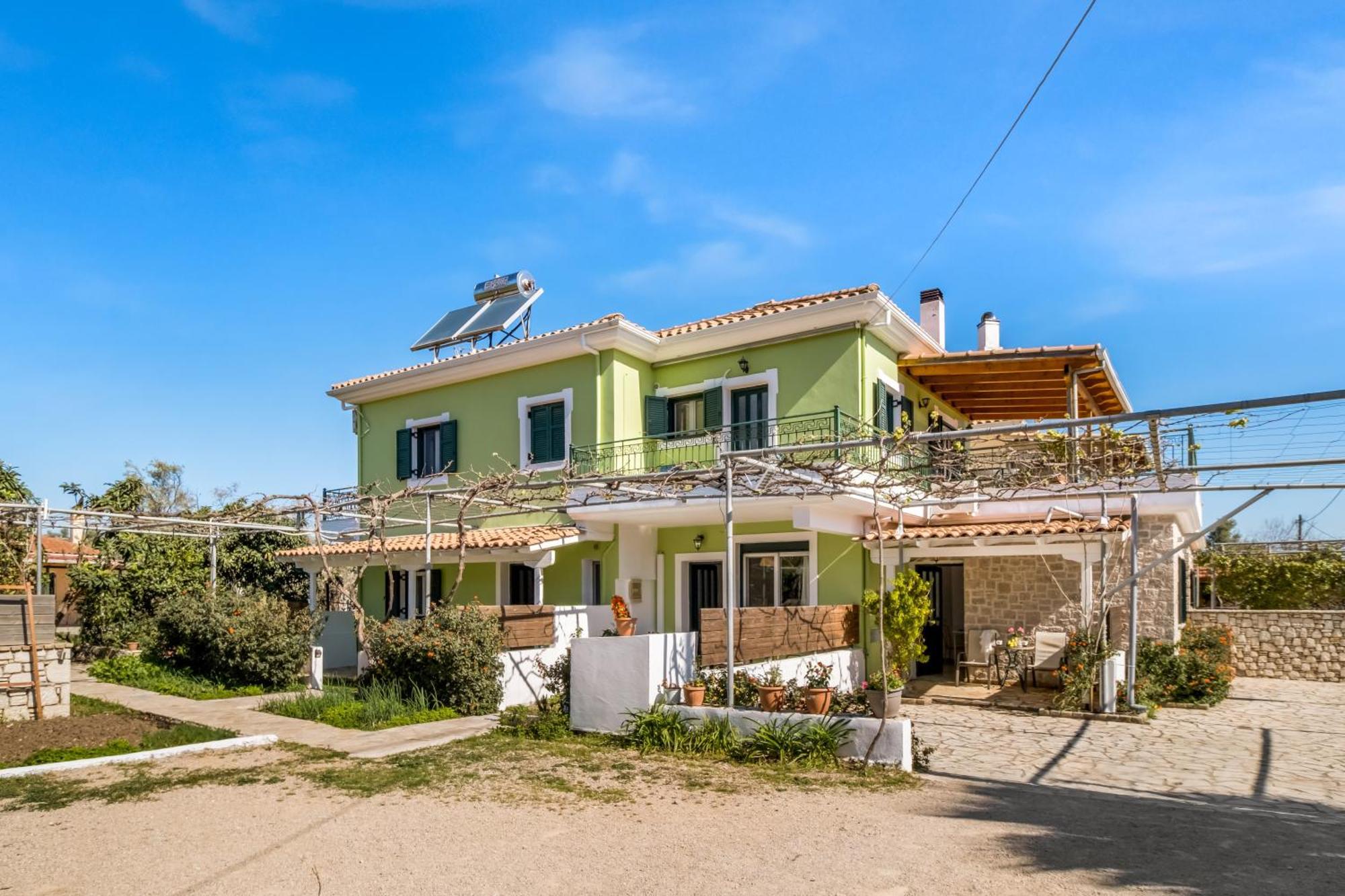 Dionysia Rooms Lefkada City Екстер'єр фото