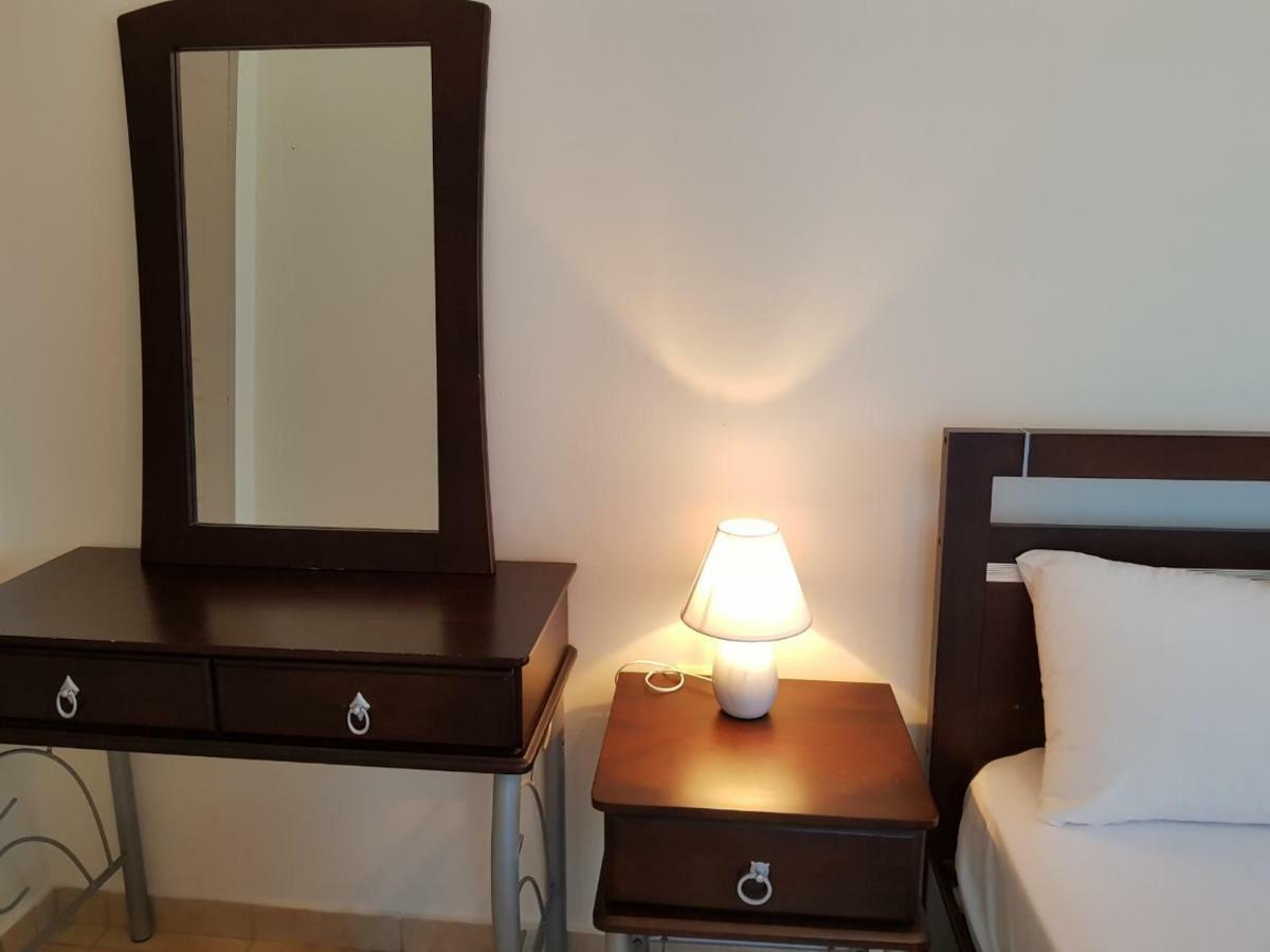 Dionysia Rooms Lefkada City Екстер'єр фото