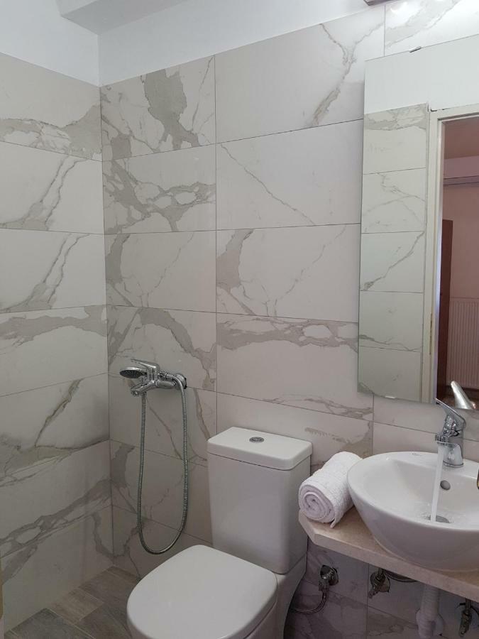 Dionysia Rooms Lefkada City Екстер'єр фото