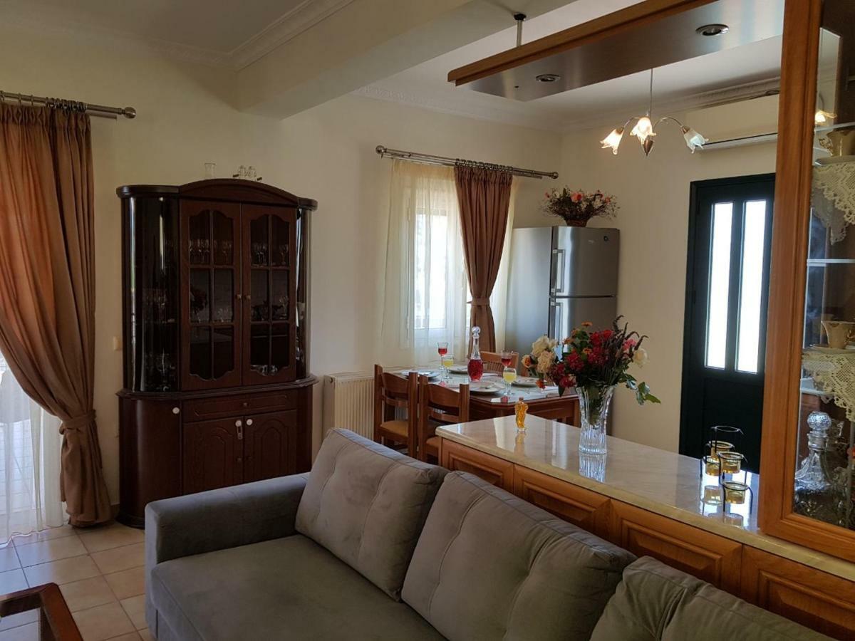 Dionysia Rooms Lefkada City Екстер'єр фото