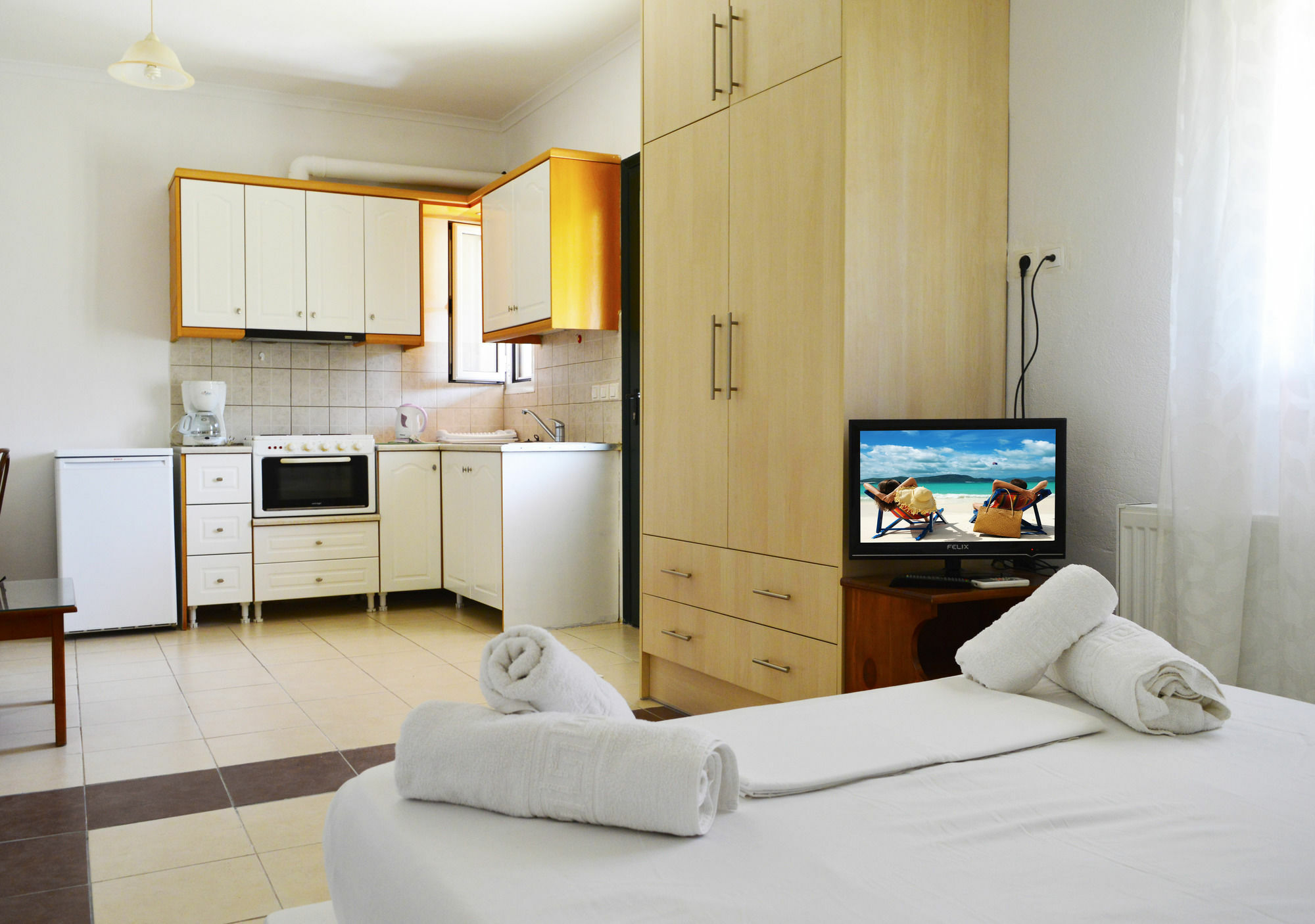 Dionysia Rooms Lefkada City Екстер'єр фото
