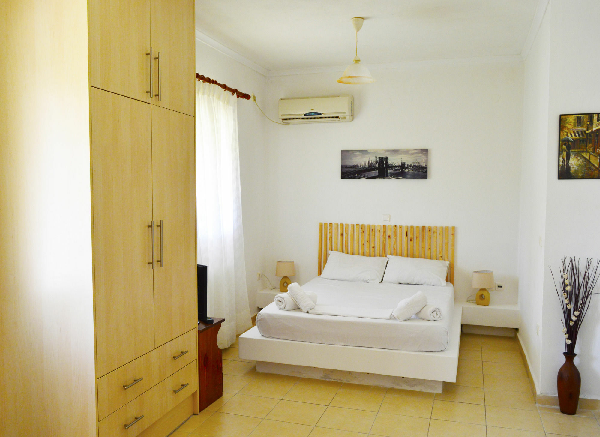 Dionysia Rooms Lefkada City Екстер'єр фото