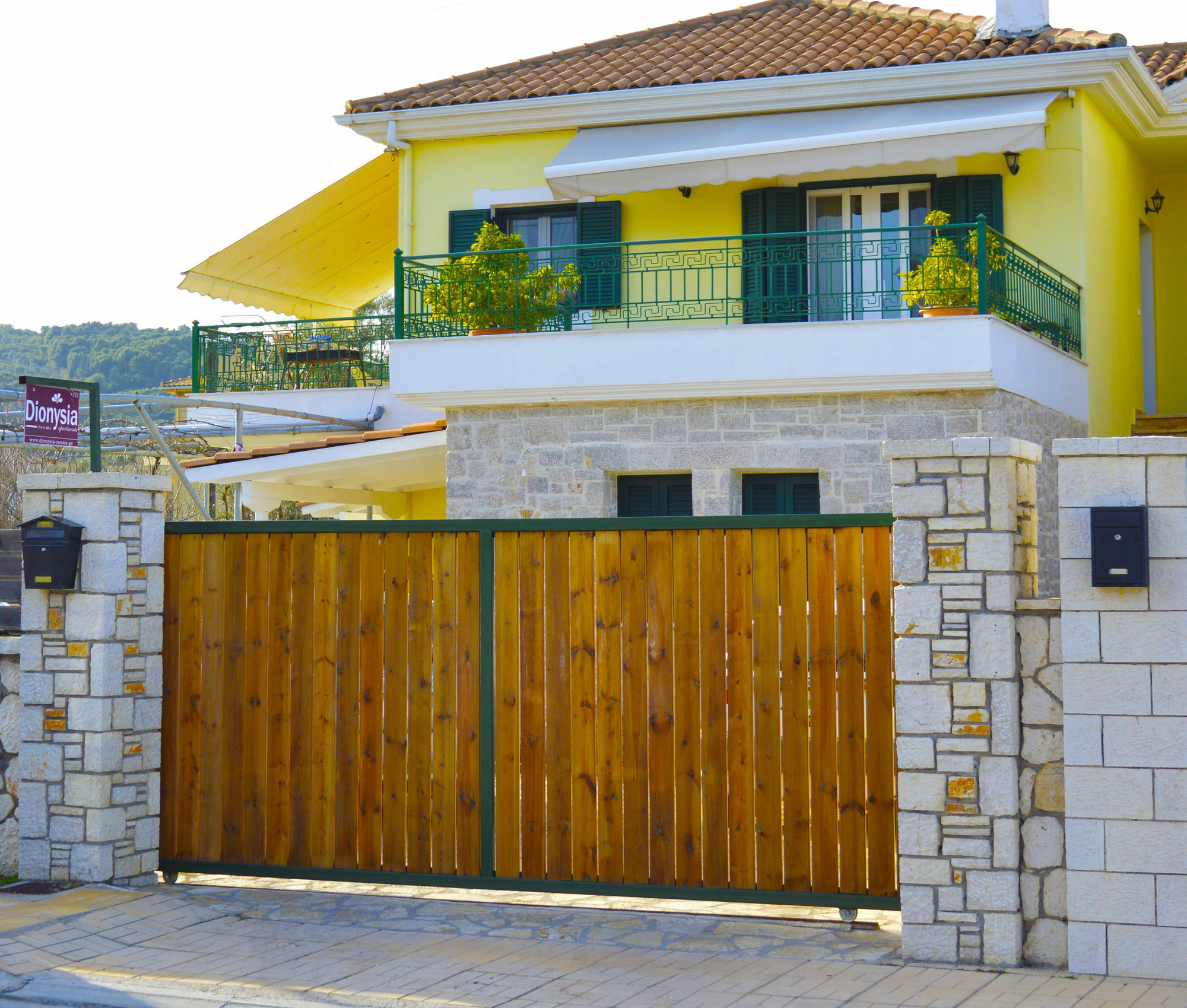 Dionysia Rooms Lefkada City Екстер'єр фото